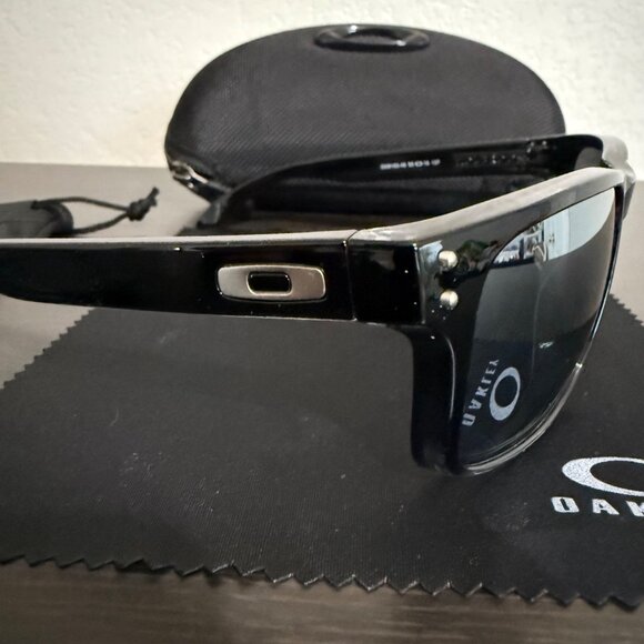 OO9102 Oakley Holbrook Dark Ink Fade Polished Frame Prizm Polarized Sunglasses - Picture 8 of 13
